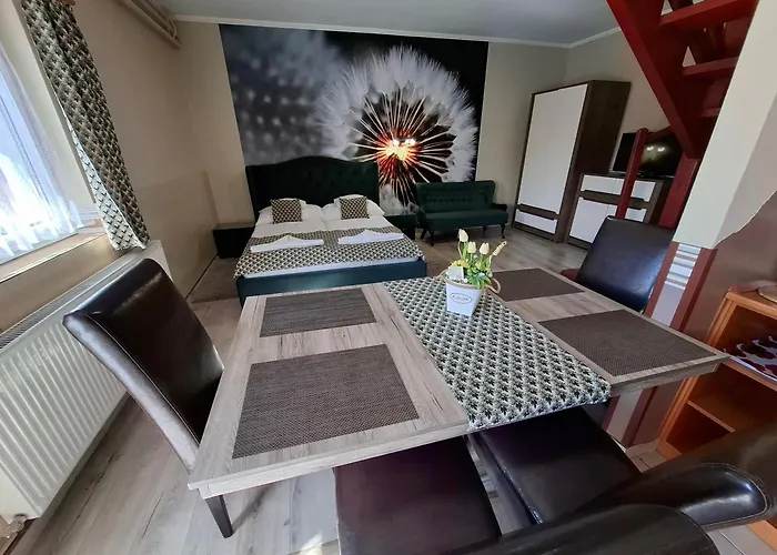 Kek Laguna Wellness Apartmanok