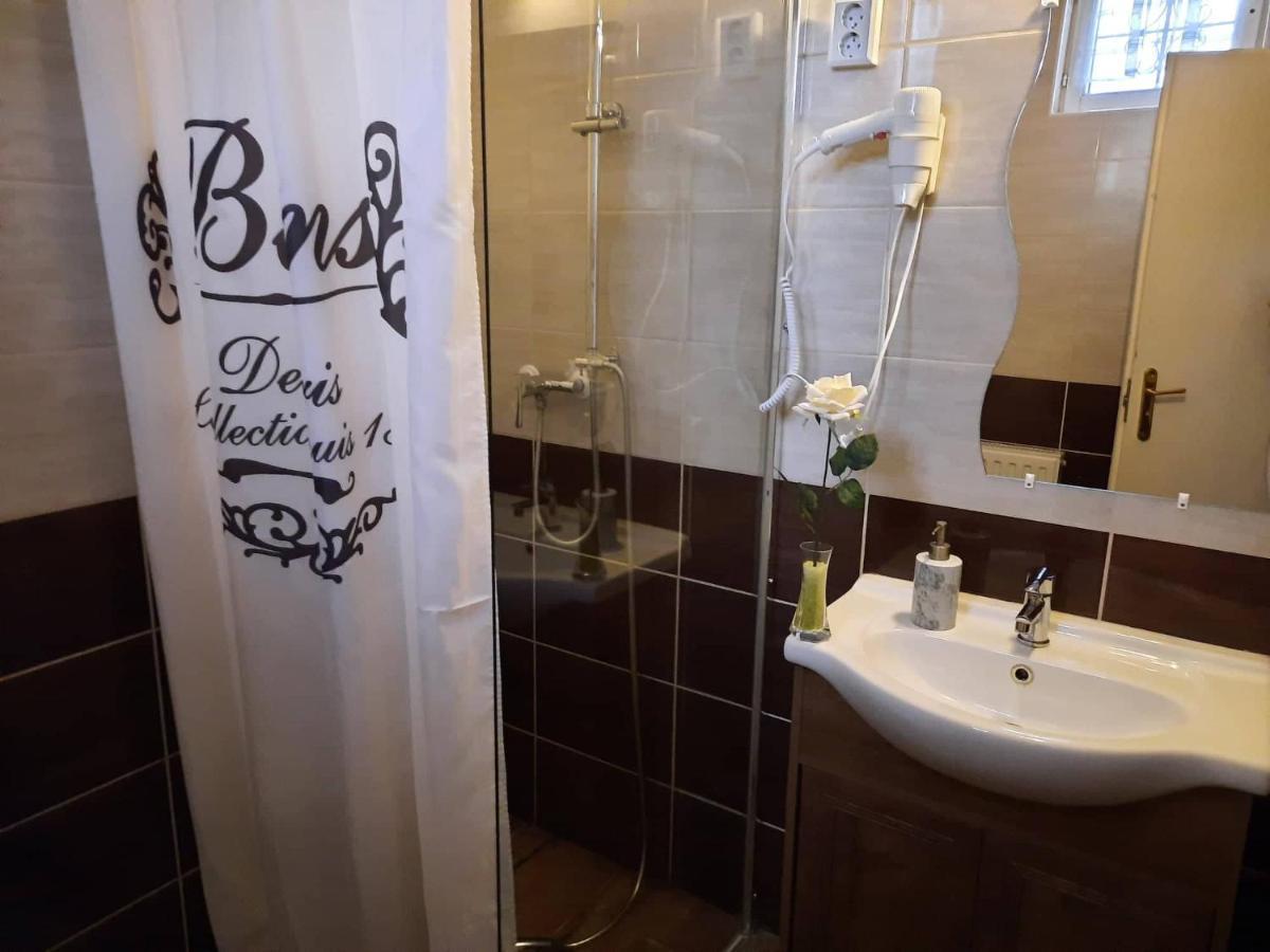 Kek Laguna Wellness Эгерсалок