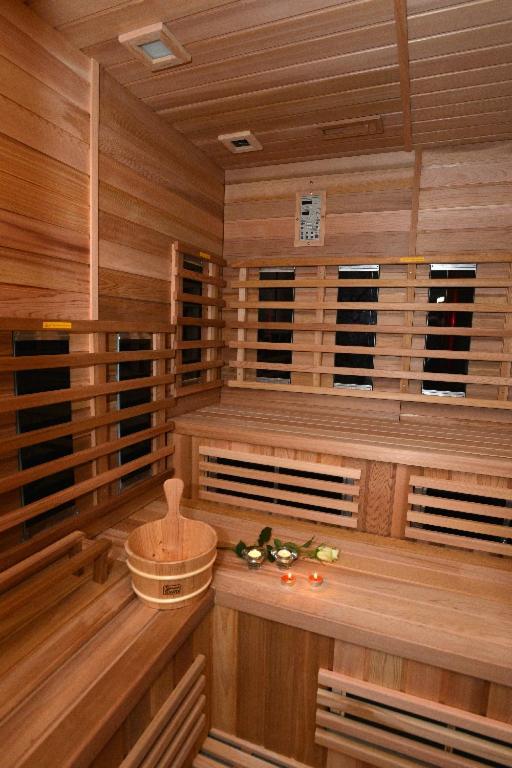 Kek Laguna Wellness Эгерсалок