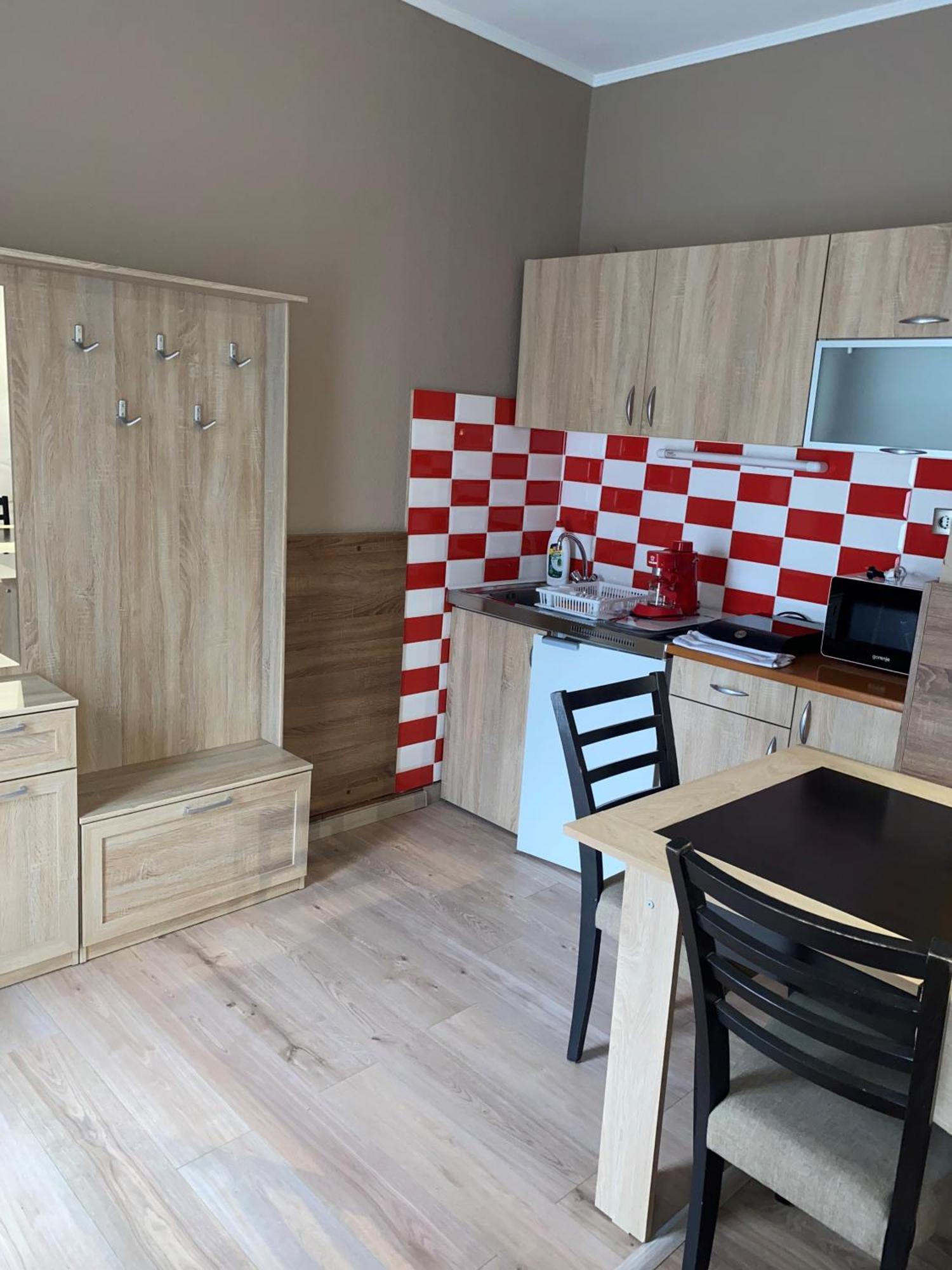 Kék Lagúna Wellness Maison d'hôtes Egerszalók