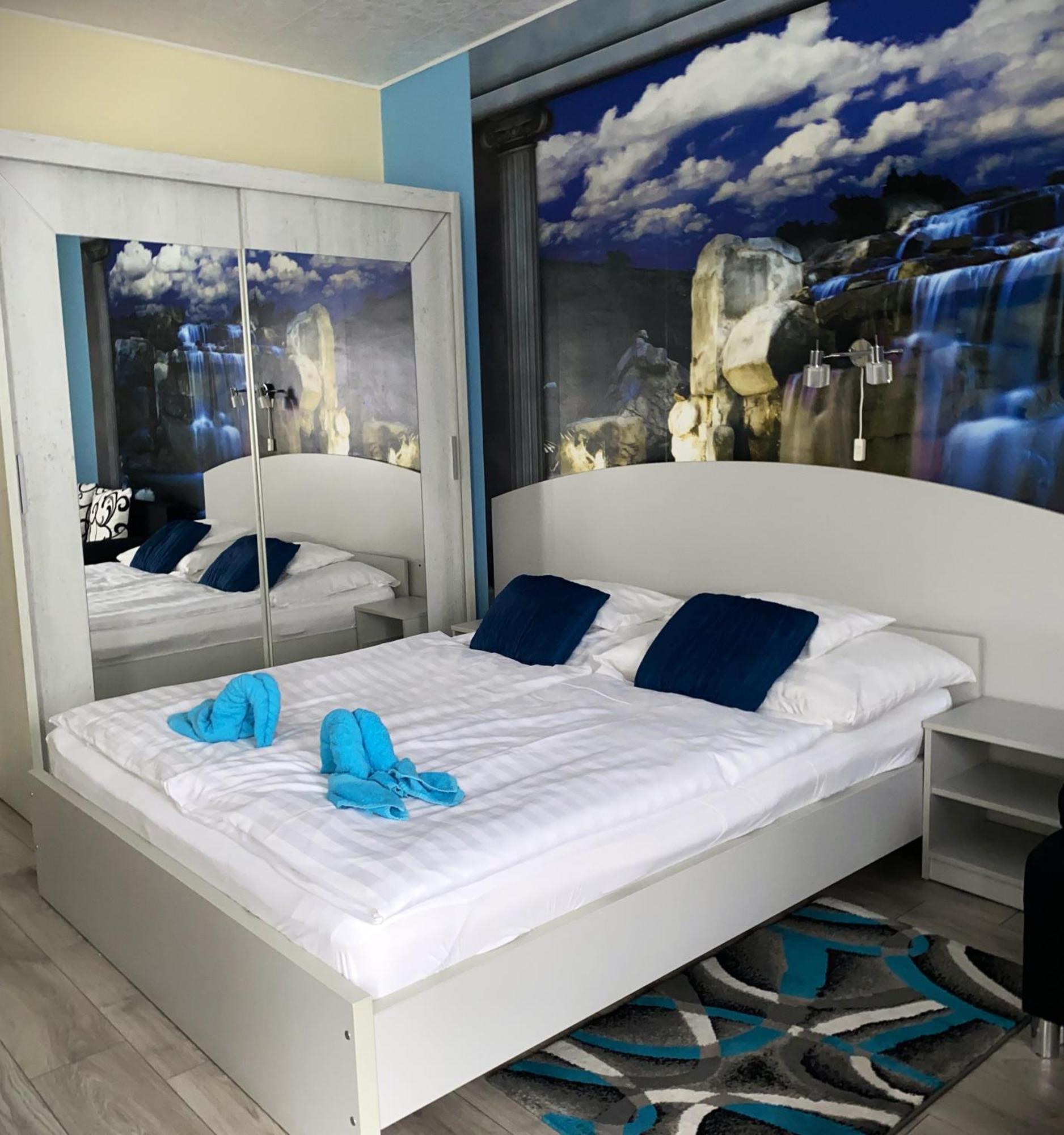 Kek Laguna Wellness Эгерсалок